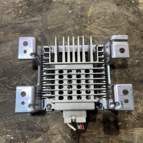 2008-2015 Infiniti G37 Bose Used OEM Audio Amplifier