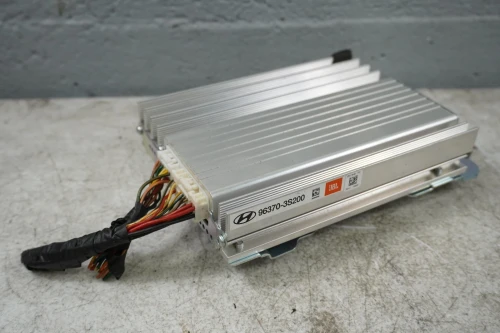 2009-2014 Hyundai Sonata 963703S200 JBL Used OEM Audio Amplifier