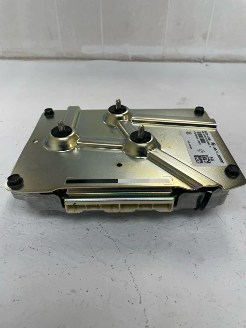 2024-2025 Hyundai Sonata 96370L1450 Used OEM Audio Amplifier