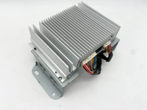 2014-2015 Hyundai Tucson AMP400LMA 963702S600 Used OEM Audio Amplifier