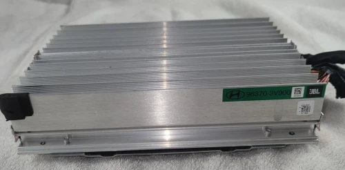 2015-2017 Hyundai Azera 963703V401 Used OEM Audio Amplifier