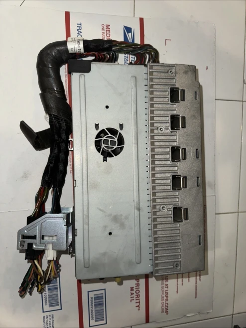 Hyundai Genesis 963703M350 Used OEM Audio Amplifier