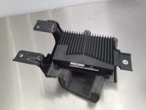 Hyundai Palisade Used OEM Audio Amplifier