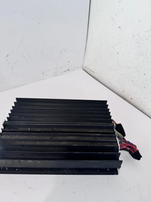 2013 Hyundai Santa Fe 96370B8100 JBL Used OEM Audio Amplifier