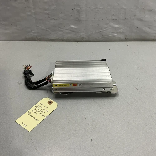 2013-2014 Hyundai Sonata 963703S250 Used OEM Audio Amplifier