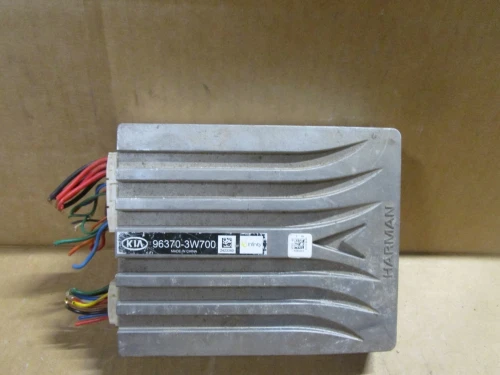 2010-2016 Kia Sportage 963703W700 Used OEM Audio Amplifier