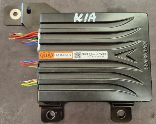 Kia 96370J7500 Used OEM Audio Amplifier