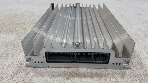 2011 Kia Optima 963702T300 Used OEM Audio Amplifier