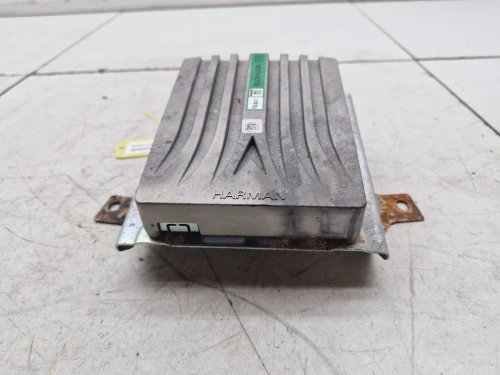 2010-2015 Kia Sportage 963703U700 Used OEM Audio Amplifier