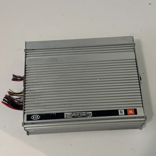 2011 Kia 963702J001 Used OEM Audio Amplifier