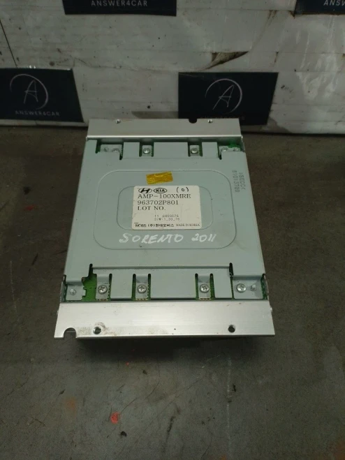2010-2014 Kia Sorento 963702P801 Used OEM Audio Amplifier
