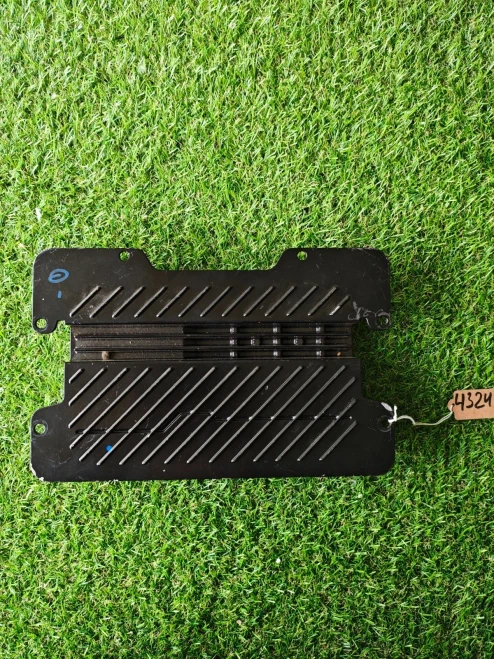 Jaguar FW9319C164BG Used OEM Audio Amplifier