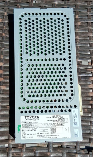 2013-2015 Lexus GS450h 8628030670 Pioneer Used OEM Audio Amplifier