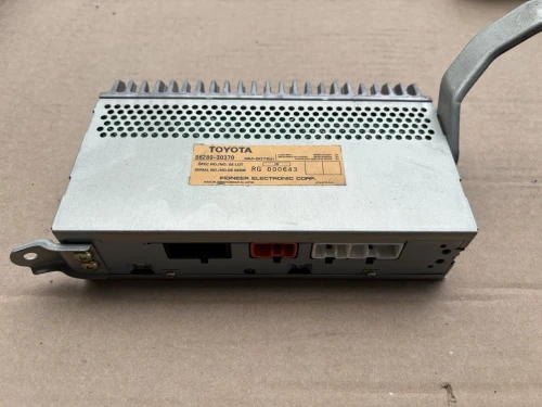 1998 Lexus 8628030370 Pioneer Used OEM Audio Amplifier