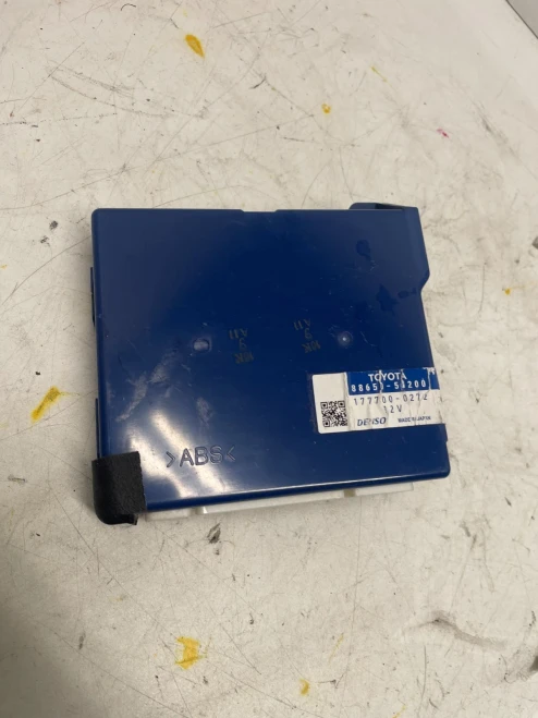 2007-2010 Lexus IS350 8865053200 Used OEM Audio Amplifier