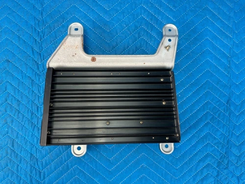 1998-2000 Lexus LX470 8628060180 Used OEM Audio Amplifier