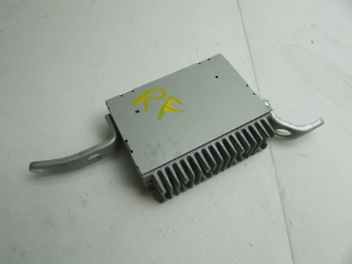 1997-2001 Lexus ES300 COMPUTER Used OEM Audio Amplifier
