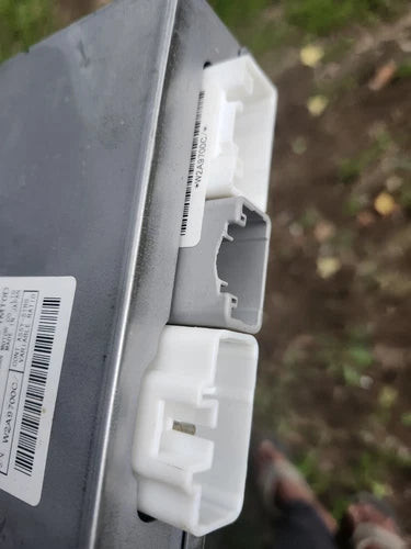INFINITI M56 M37 Q70 2011-2014 OEM STEERING RACK PINION CONTROL MODULE Cracked used OEM rack and pinion
