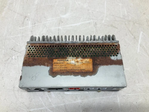 1999-2000 Lexus LS400 Pioneer Used OEM Audio Amplifier