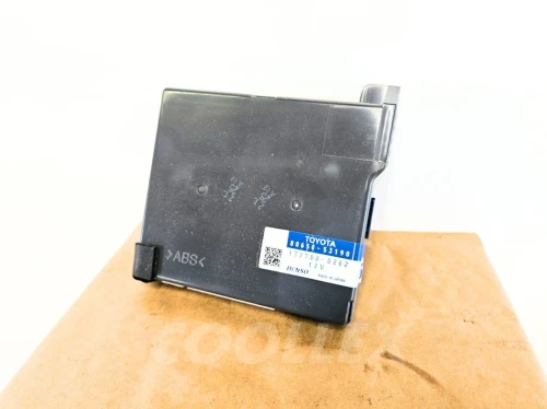 Lexus IS350 8865053190 Used OEM Audio Amplifier