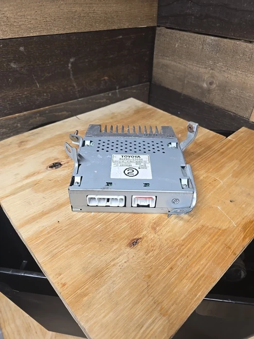 2001 Lexus IS300 Used OEM Audio Amplifier