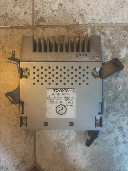 2001-2005 Lexus IS300 8628053021 Used OEM Audio Amplifier