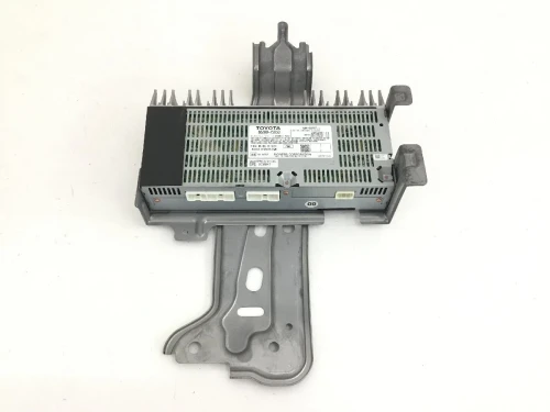 Lexus 8628075030 Used OEM Audio Amplifier