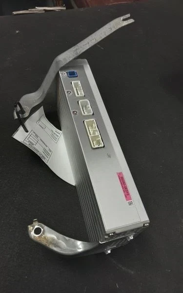2007-2009 Lexus RX400h Harman Becker Used OEM Audio Amplifier