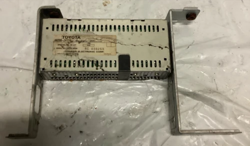 1992-1998 Lexus SC300 8628024111 Used OEM Audio Amplifier