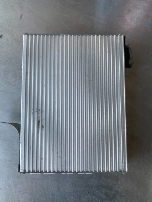 1998 Toyota Avalon 86280AC021 7 Speaker Used OEM Audio Amplifier