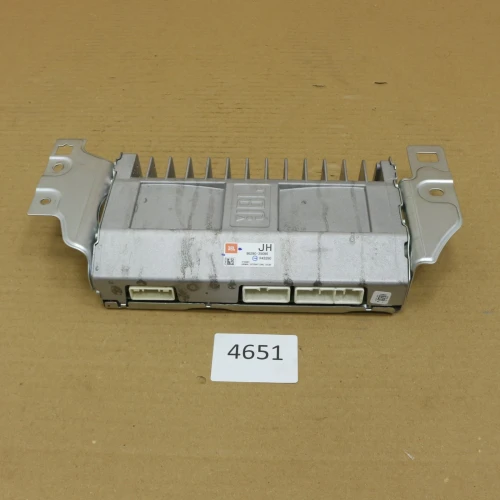 2015-2017 Toyota 4Runner 8628035090 JBL Used OEM Audio Amplifier