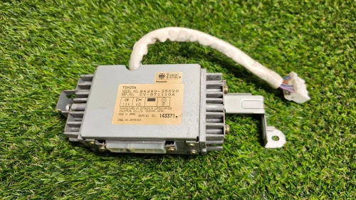 1991-1995 Toyota Pickup Used OEM Audio Amplifier