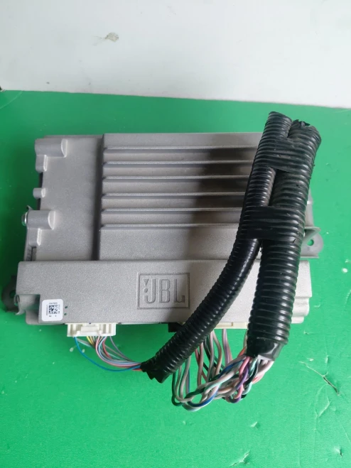 2018 Toyota Mirai 8628062020 Used OEM Audio Amplifier
