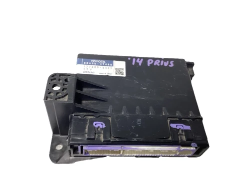2014-2015 Toyota Prius 8865047480 Used OEM Audio Amplifier