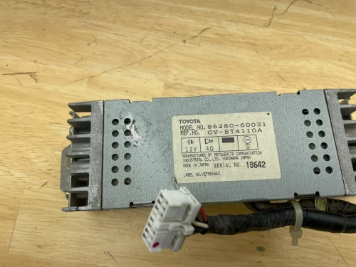 1992 Toyota Land Cruiser 8628060031 Used OEM Audio Amplifier