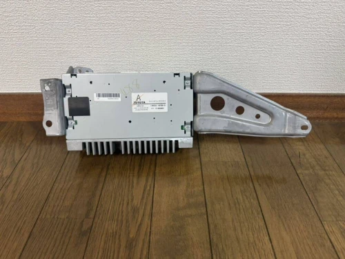 Toyota Crown 8628030560 Used OEM Audio Amplifier