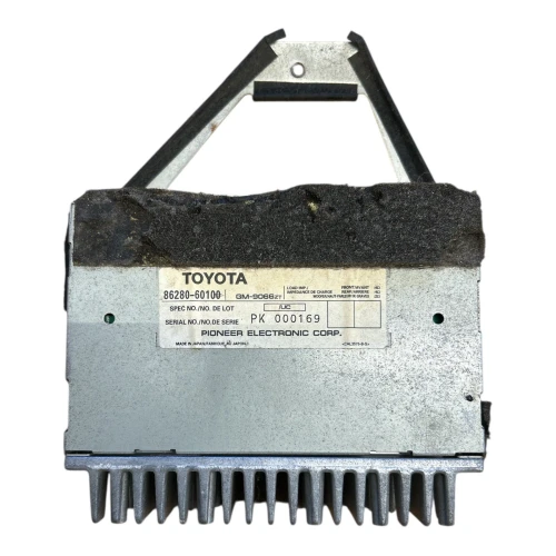 1991-1997 Toyota Land Cruiser 8628060010 Used OEM Audio Amplifier