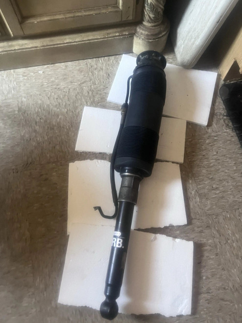 Mercedes W220/W215 sl55 CL55 S55 AMG Hydraulic Shock Strut rear Right