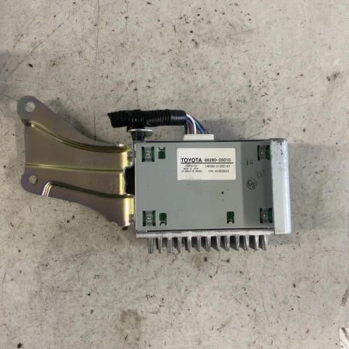 2012 Toyota 8628005010 Used OEM Audio Amplifier