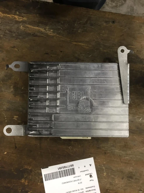 2016-2018 Toyota RAV4 862800R040 JBL Used OEM Audio Amplifier