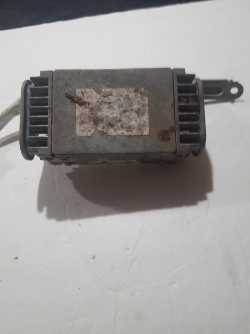 1997 Toyota 4Runner Used OEM Audio Amplifier