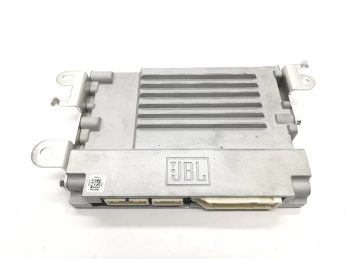 Toyota RAV4 8628042060 Used OEM Audio Amplifier