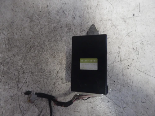 2000-2003 Toyota Previa 8865028780 Used OEM Audio Amplifier
