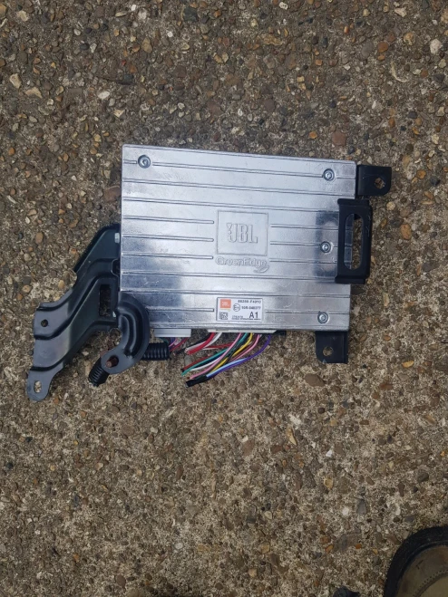 Toyota C-HR 86280F4010 Used OEM Audio Amplifier