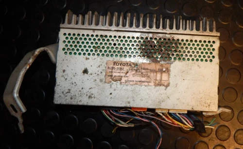 1999 Toyota 8628030362 Pioneer Used OEM Audio Amplifier