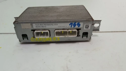 1998 Toyota Sienna Used OEM Audio Amplifier