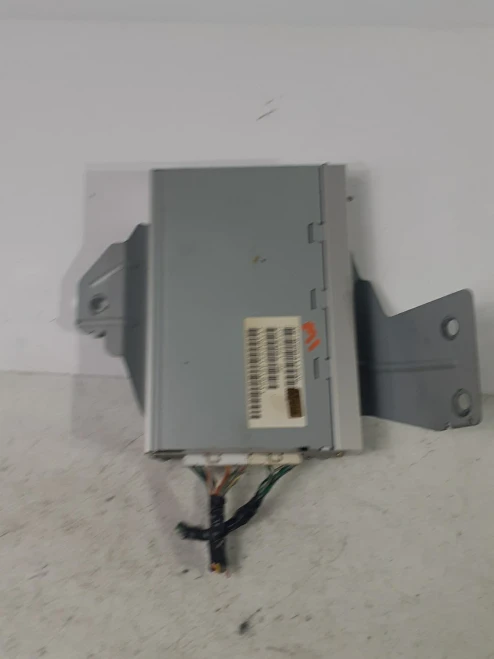 2006 Jeep Commander 05064118AD Infinity Used OEM Audio Amplifier
