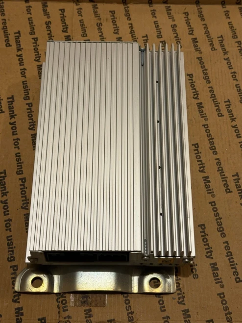2007-2012 Jeep 05091012AG Infinity Used OEM Audio Amplifier