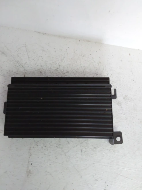 2004 Jeep Grand Cherokee Used OEM Audio Amplifier