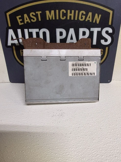 2007-2009 Jeep Used OEM Audio Amplifier